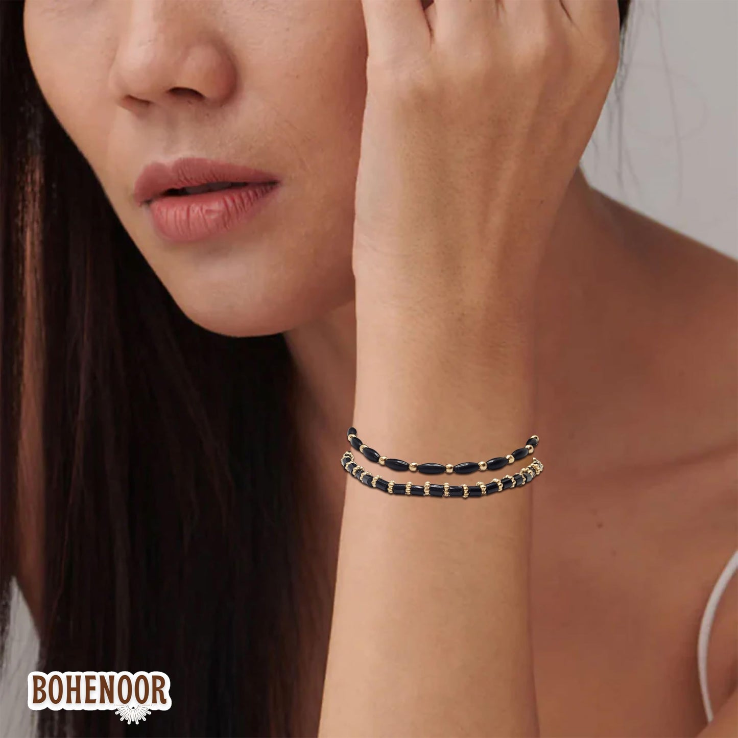 A clean option for gifting, festive outfits and decorative craft finishing, black gold plastic and elastic bracelet adds a neat decorative finish.