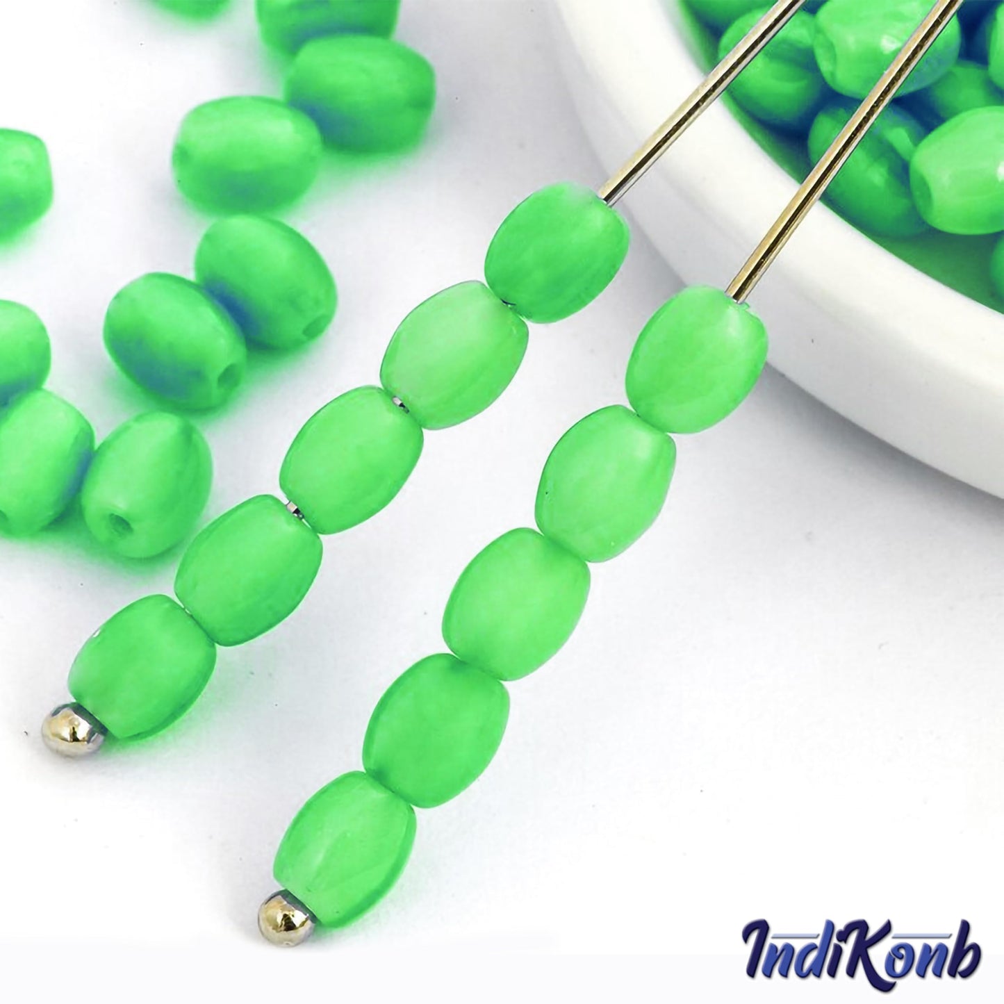 A neat decorative finish makes multicolour and pastel plastic and acrylic beads suitable for DIY jewellery projects, beading craft and decorative craft finishing.