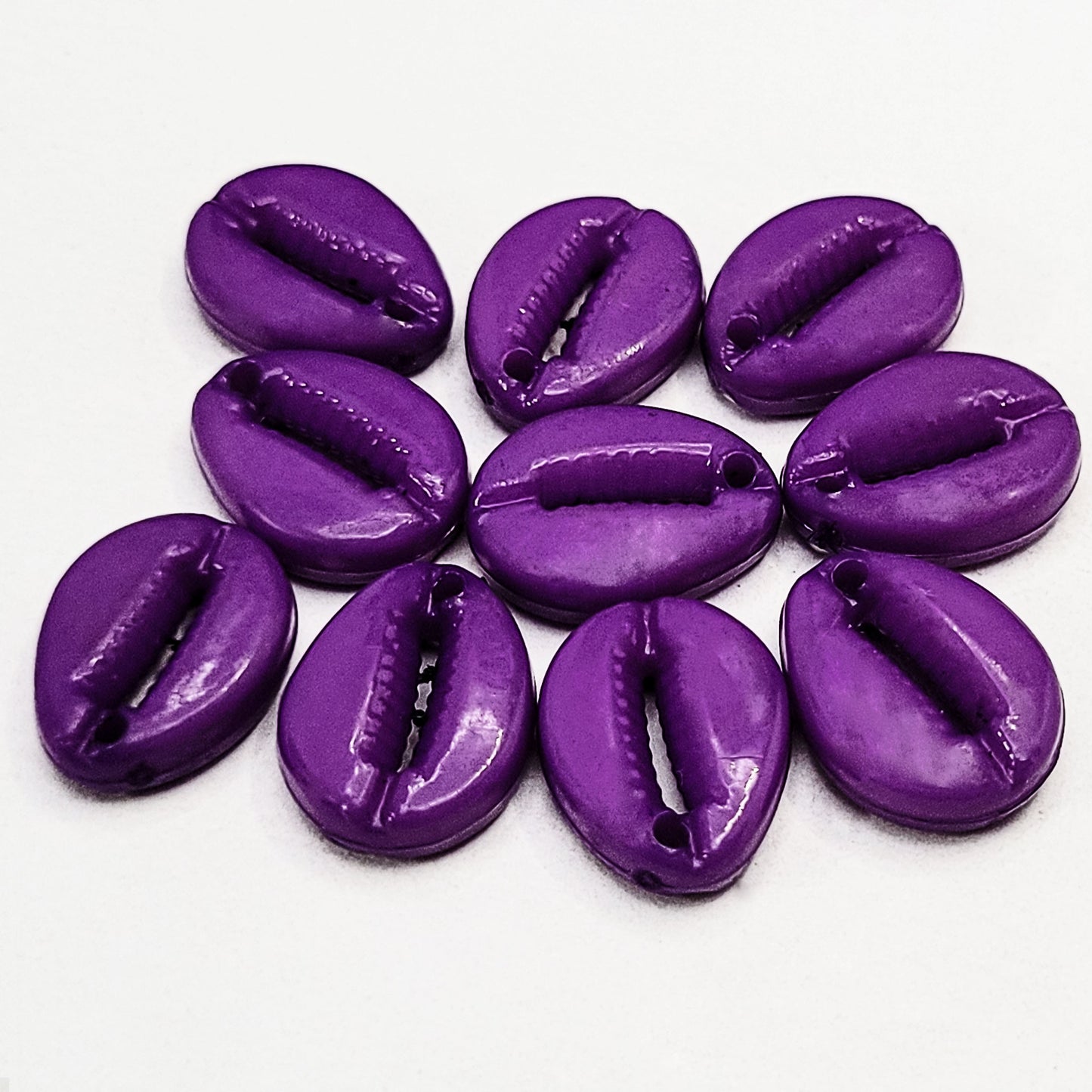 Cawri Shell Plastic Beads - 40 Beads