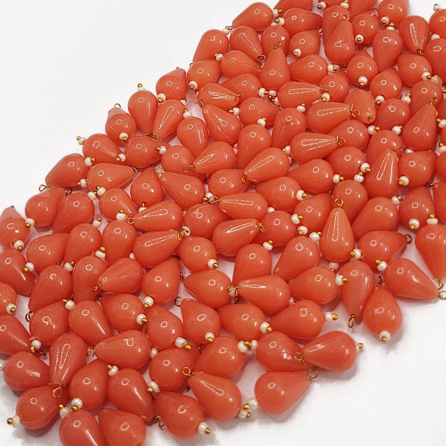 Teardrop Shape Lariya Beads