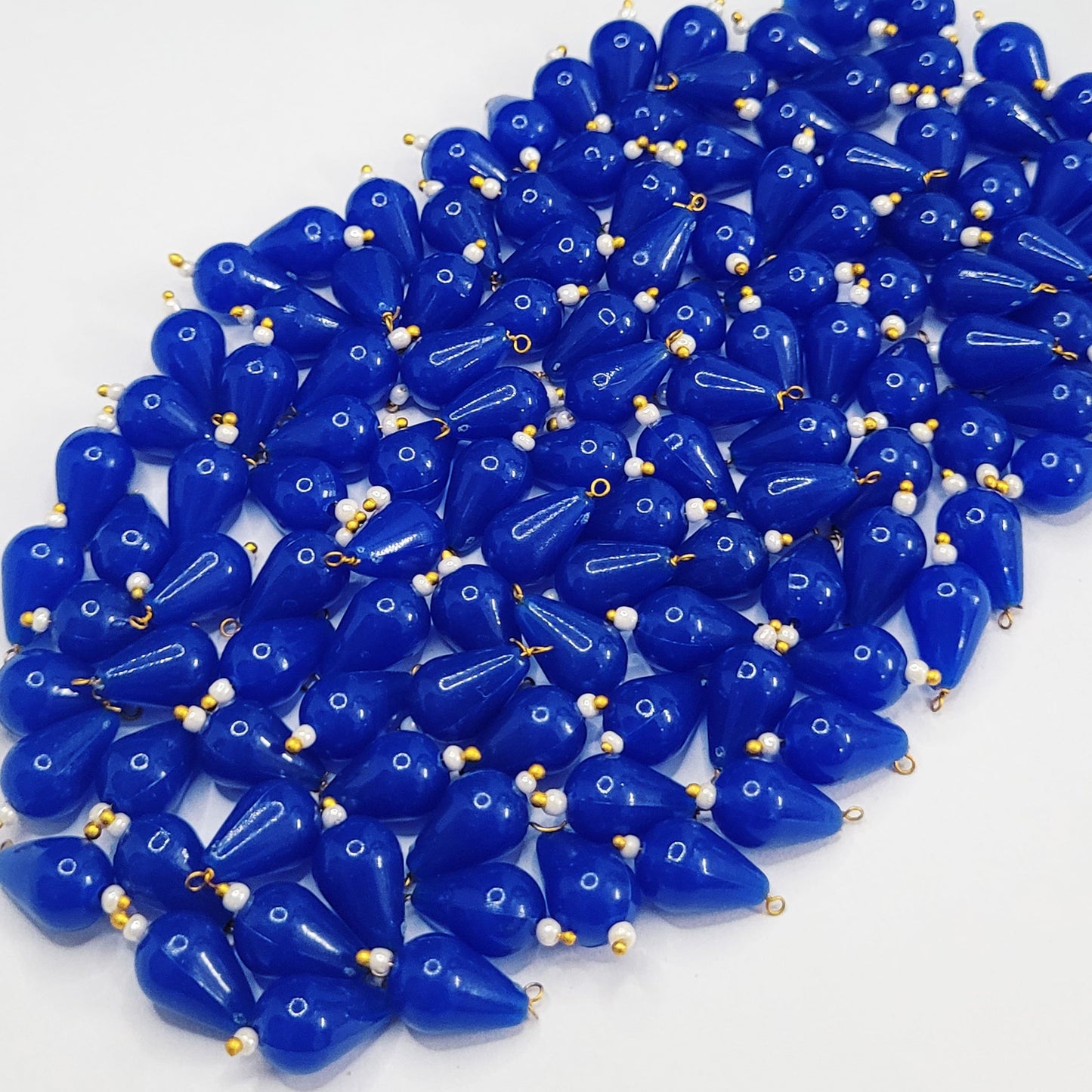 Teardrop Shape Lariya Beads