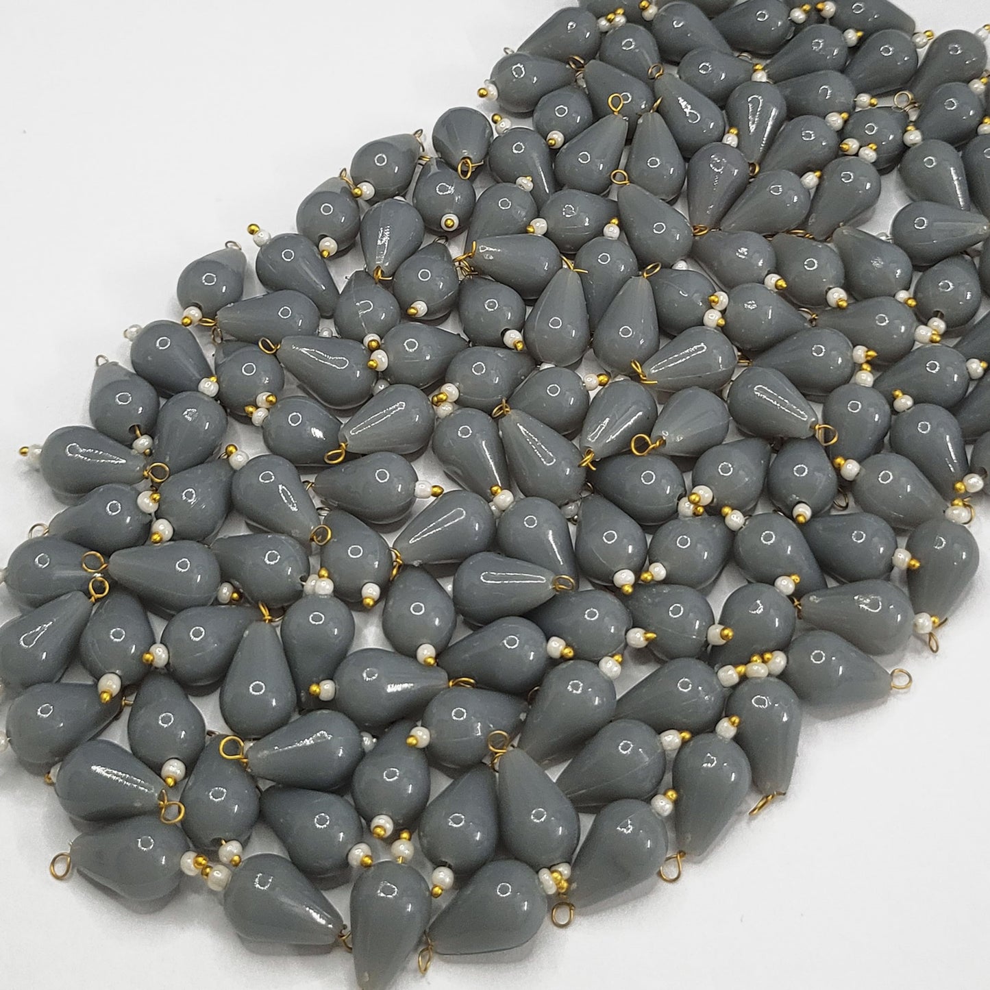 Teardrop Shape Lariya Beads