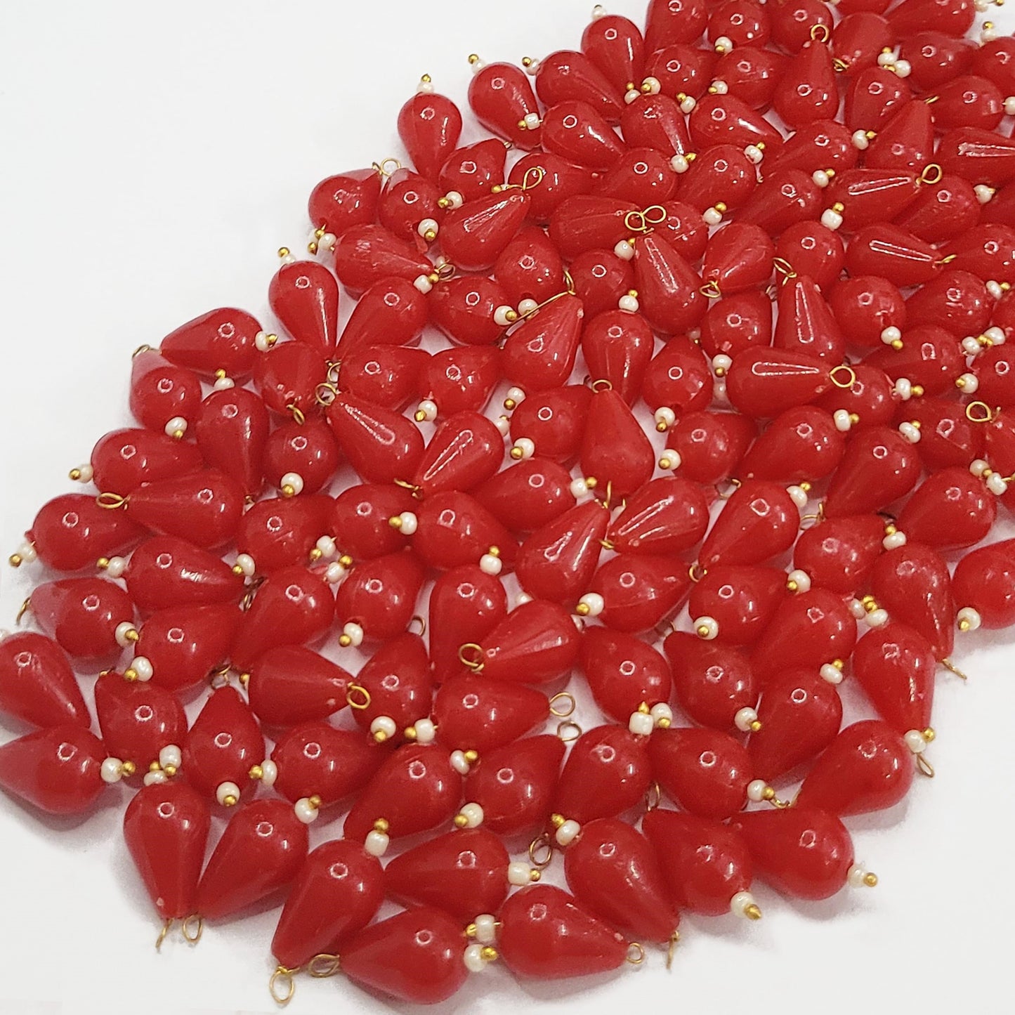 Teardrop Shape Lariya Beads