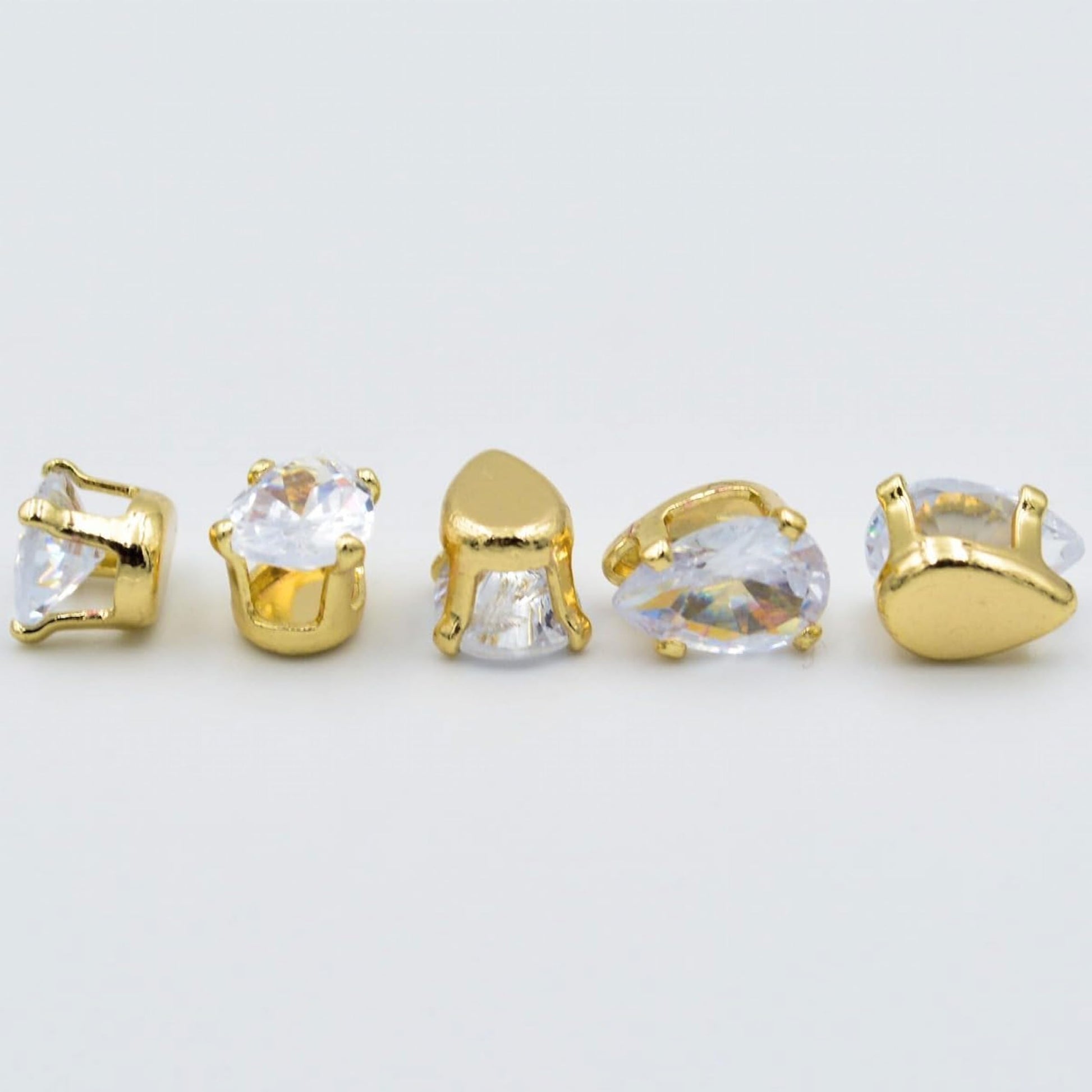 For a cleaner finish in flatback craft designs, drop 3x5 and multicolour rhinestone and stone rhinestones and flatback stones are a useful choice.