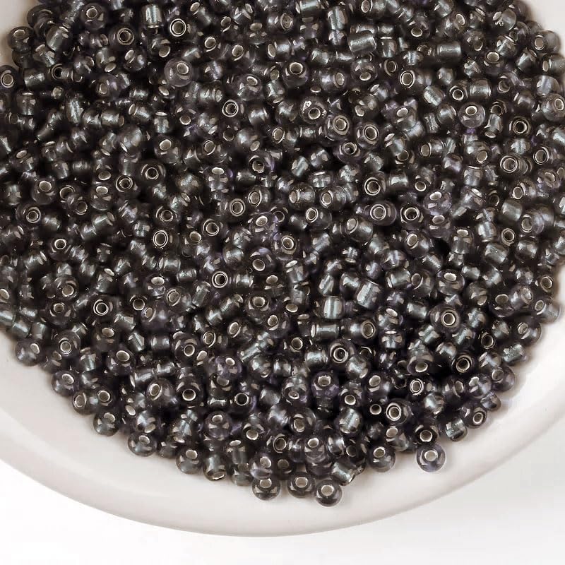 Bracelet making, necklace making and DIY jewellery projects can look sharper with black 2mm beads.