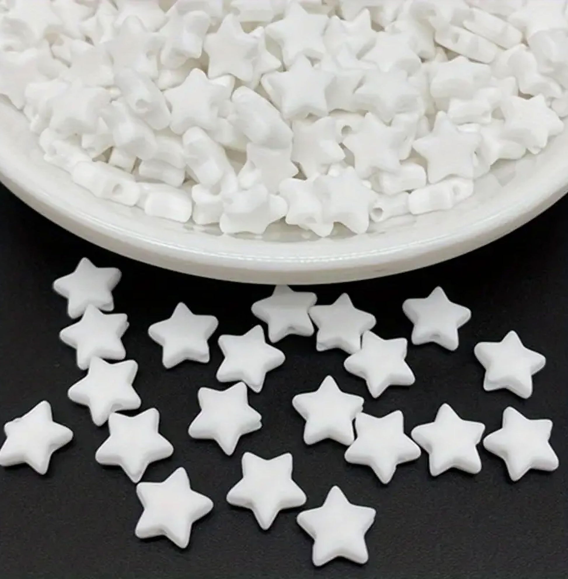 White acrylic and plastic beads make bracelet making, necklace making and DIY jewellery projects look more complete.