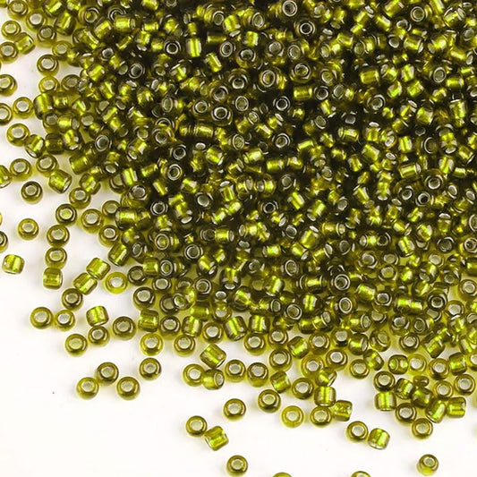 To add a clean decorative look, place green 4mm beads into bracelet making, necklace making and DIY jewellery projects.