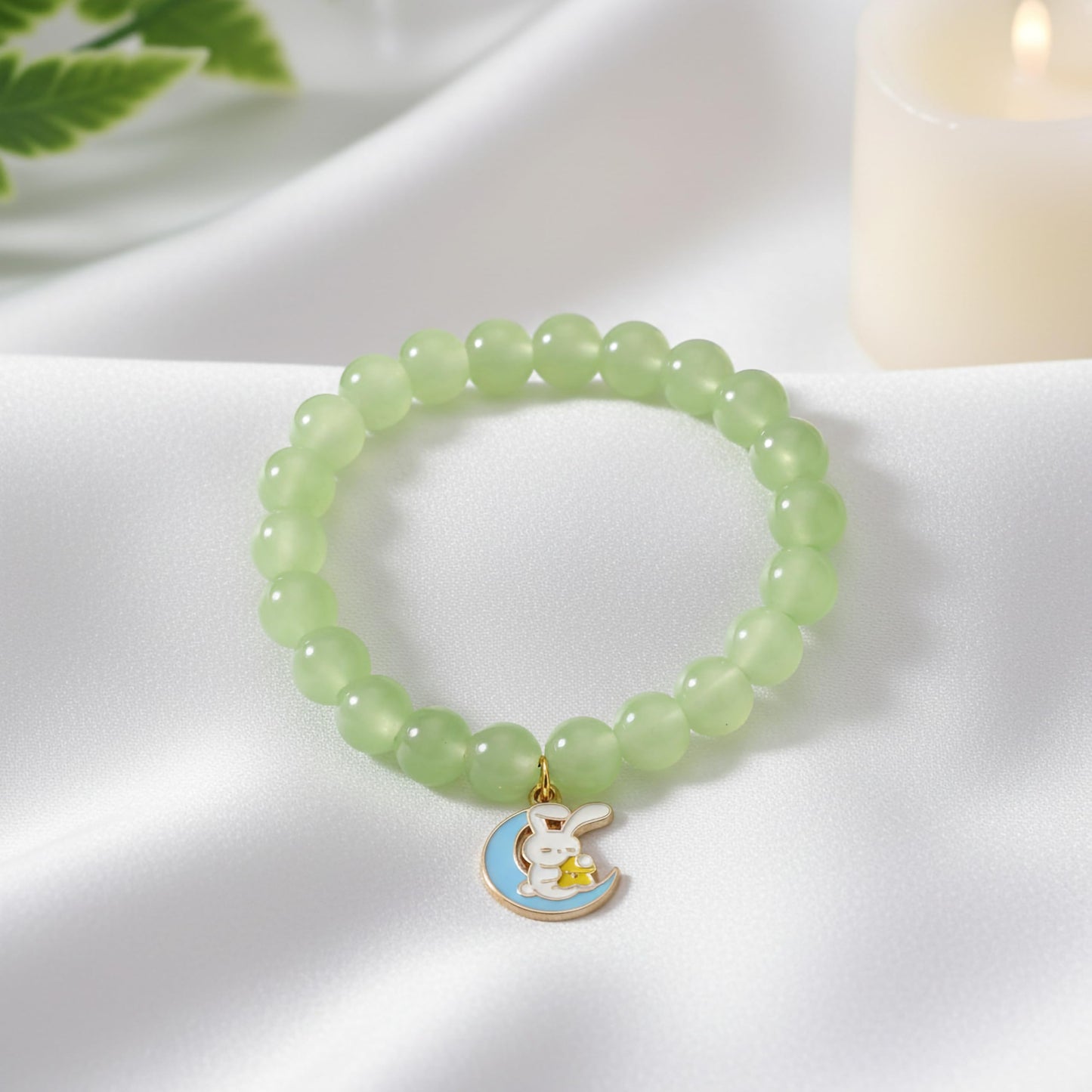 Gift a light and cheerful bracelet style with green beads and comfortable elastic wear.