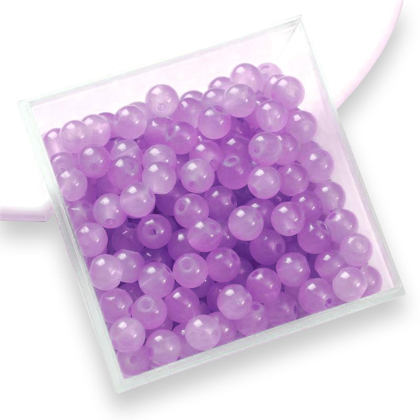 Light purple and pearl 6 mm and 6mm beads make bracelet making, necklace making and DIY jewellery projects look more complete.