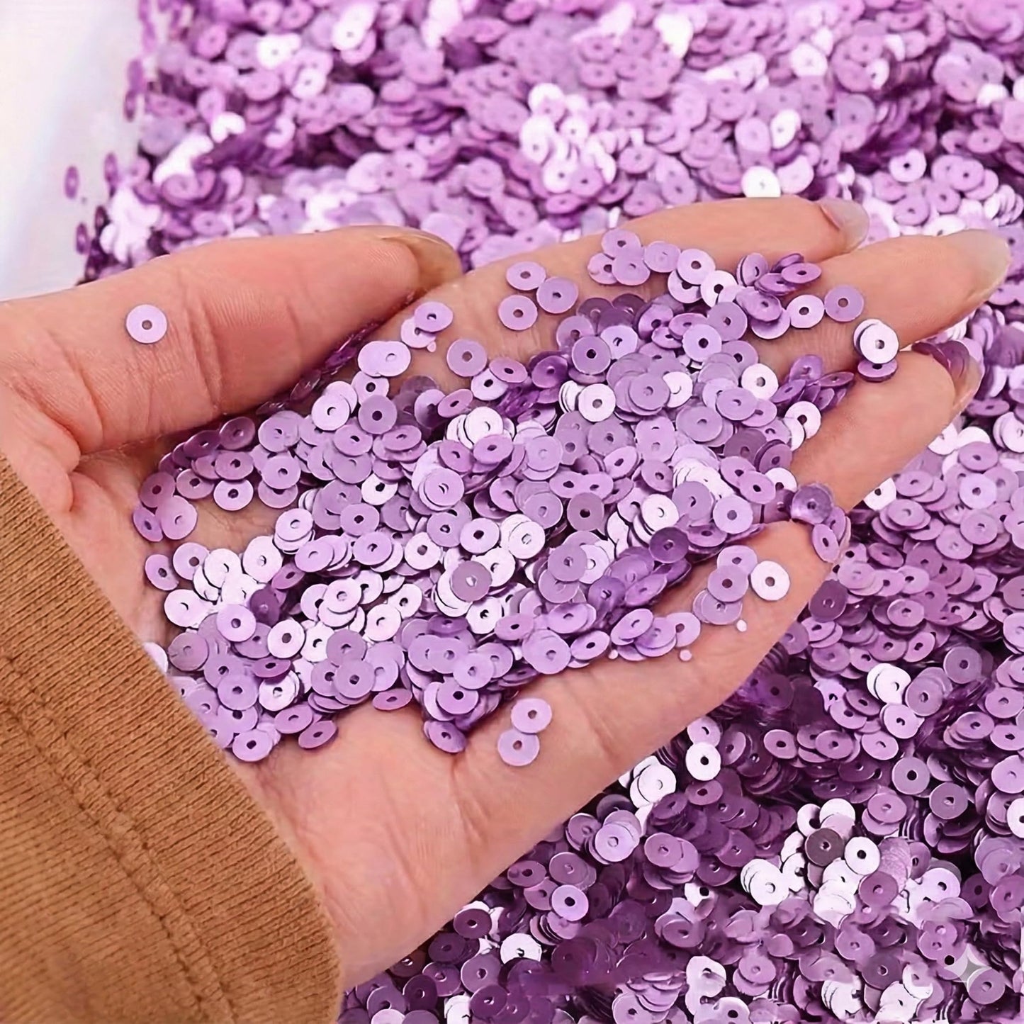 Use light purple 4mm sequins round shape 4mm sitara sequins with holes to finish Embroidery for embroidery, craft decoration and fabric embellishment with a sparkling look.