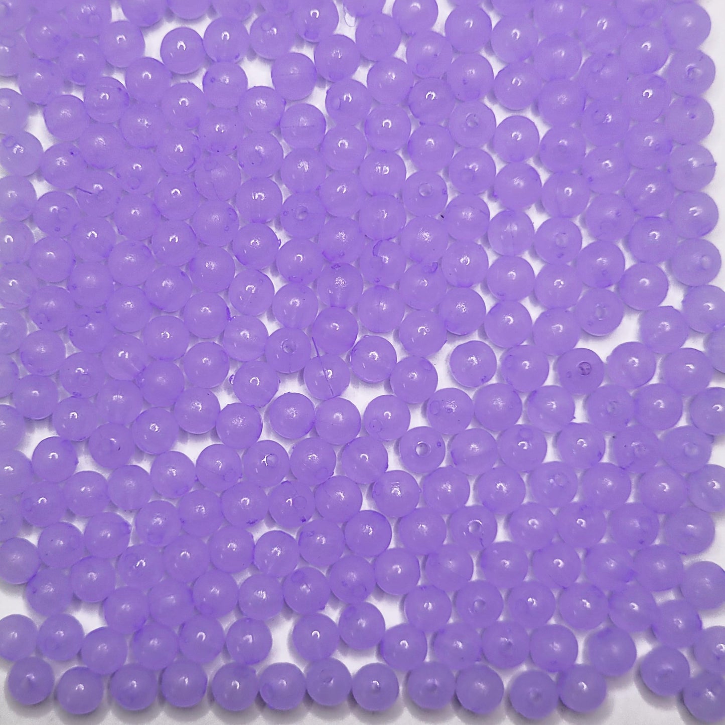 For neat results in bracelet making, necklace making and DIY jewellery projects, purple and multicolour 6mm beads are a useful detail.