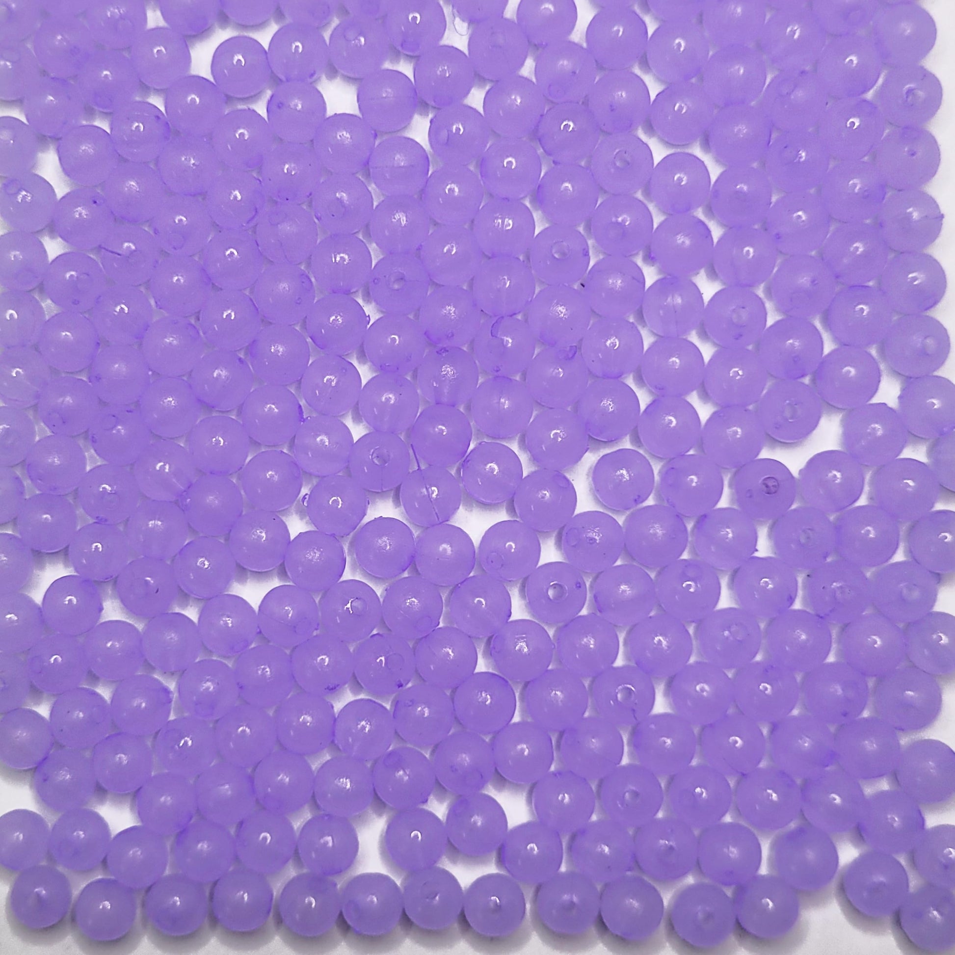 For neat results in bracelet making, necklace making and DIY jewellery projects, purple and multicolour 6mm beads are a useful detail.