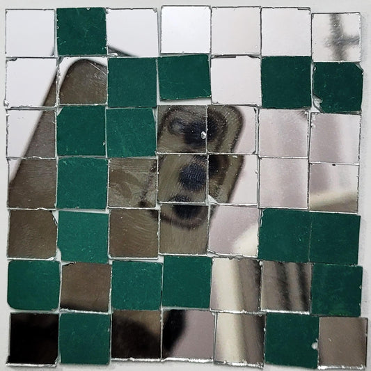 The reflective look finish of square xl and silver 6mm and 100 grams Lippan art glass pieces works nicely in Lippan art, mandala craft and mirror work.