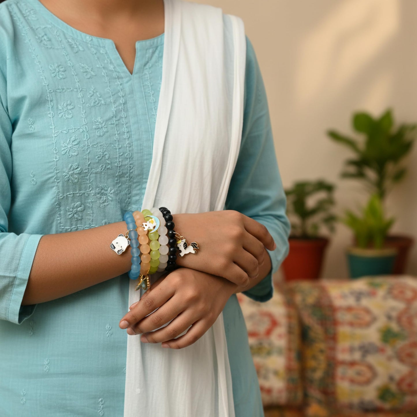Make daily styling brighter with an 8-piece bracelet set that feels simple and fun.