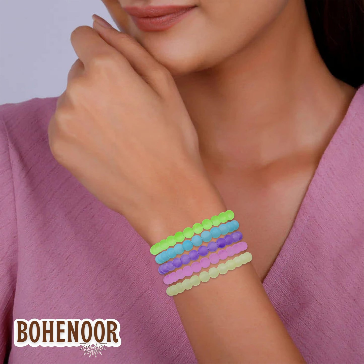 Multicolour glass and elastic bracelet helps add a bright texture detail and a stylish wrist accent to gifting.