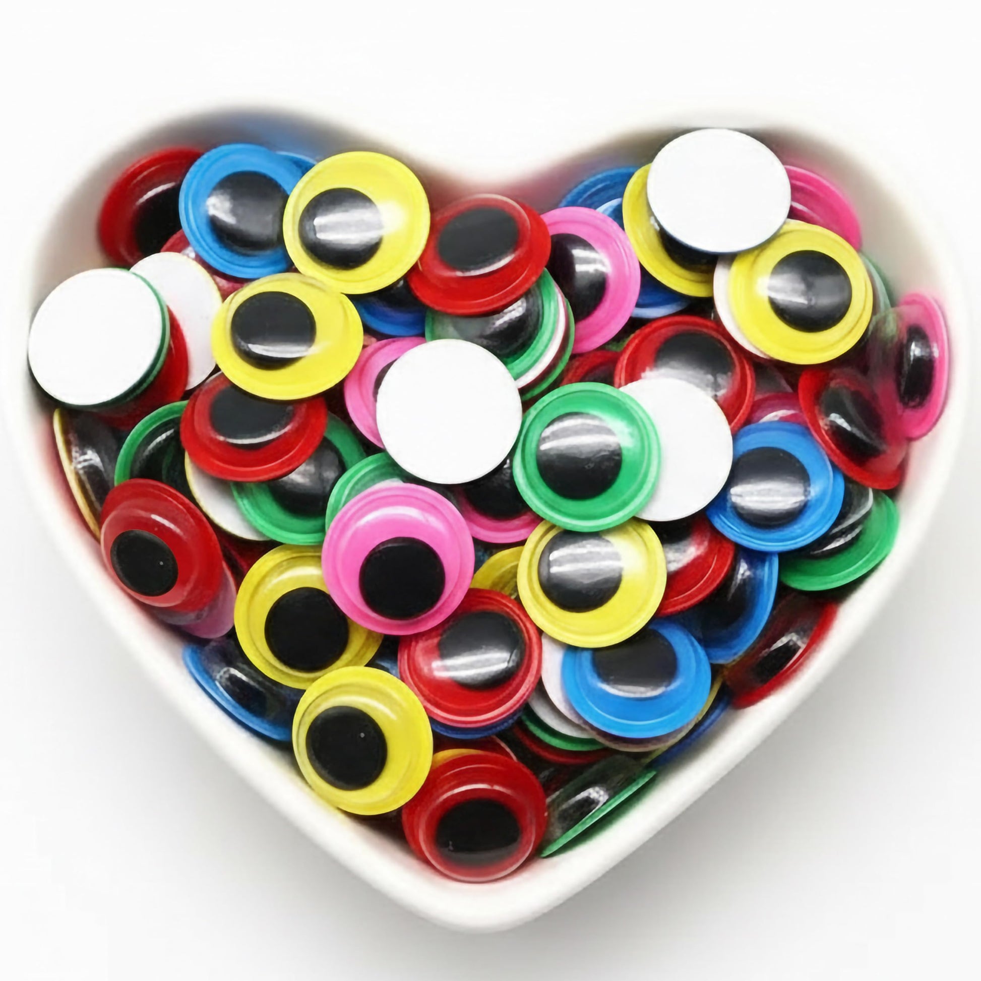 Design playful characters for art activities, gifts and decorations with 20mm multicolor craft eyes.