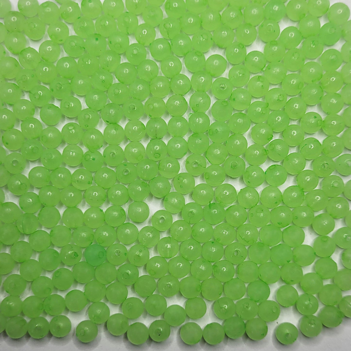 A balanced detail for bracelet making, necklace making and DIY jewellery projects, green and multicolour 6mm beads offer a clean decorative look.