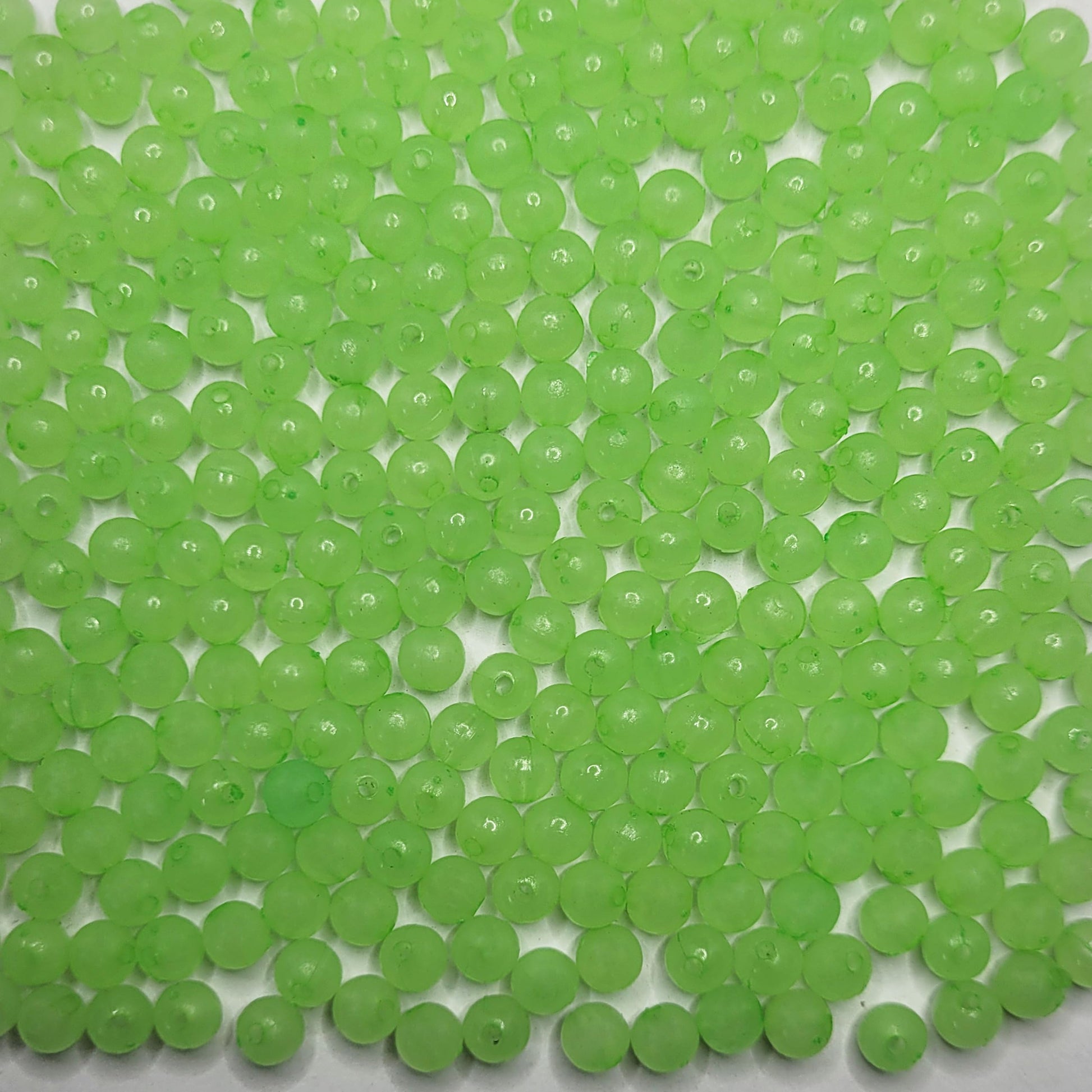 A balanced detail for bracelet making, necklace making and DIY jewellery projects, green and multicolour 6mm beads offer a clean decorative look.