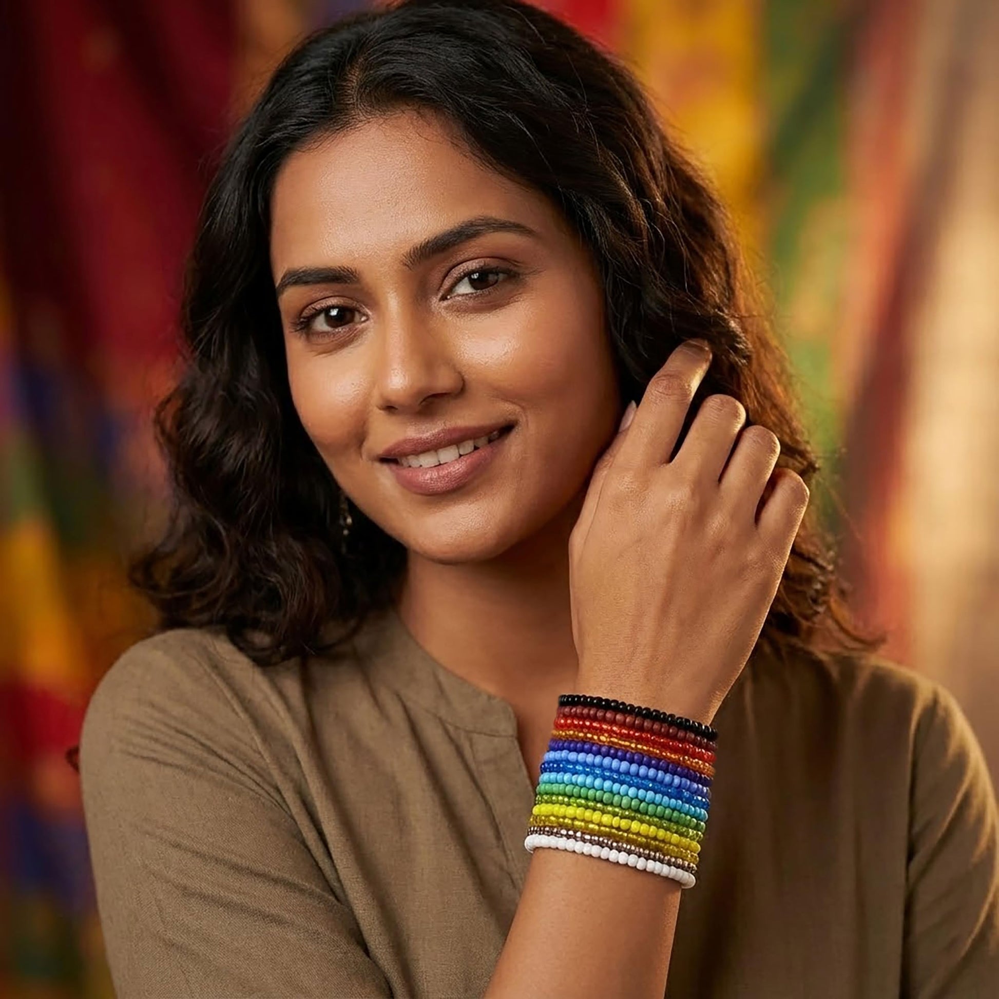 For neat results in gifting, multicolour glass and elastic bracelet is a useful detail.