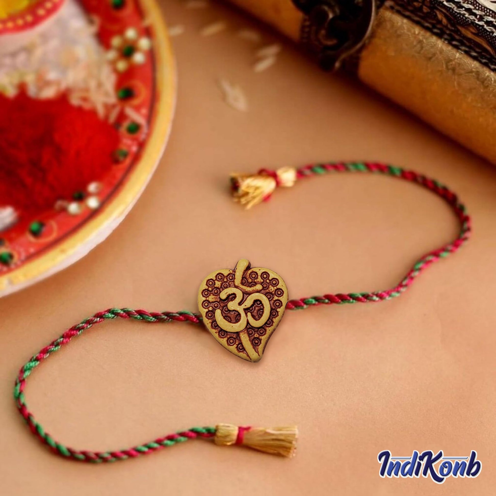 160g and 5mm plastic and wood beads support DIY jewellery projects, beading craft and decorative craft finishing with a clean decorative finish.