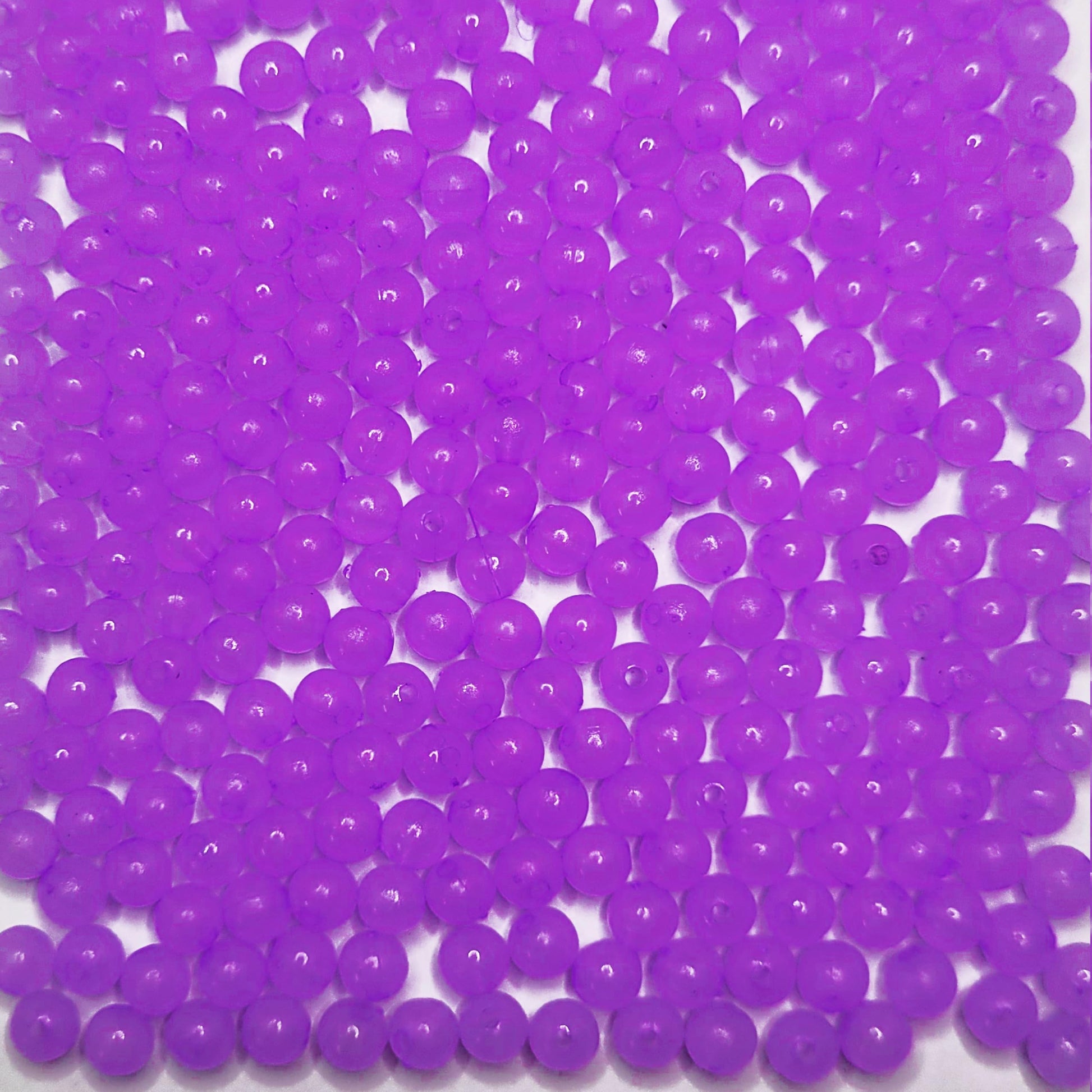 Voilet and multicolour 6mm beads offer a clean decorative look for bracelet making, necklace making and DIY jewellery projects.