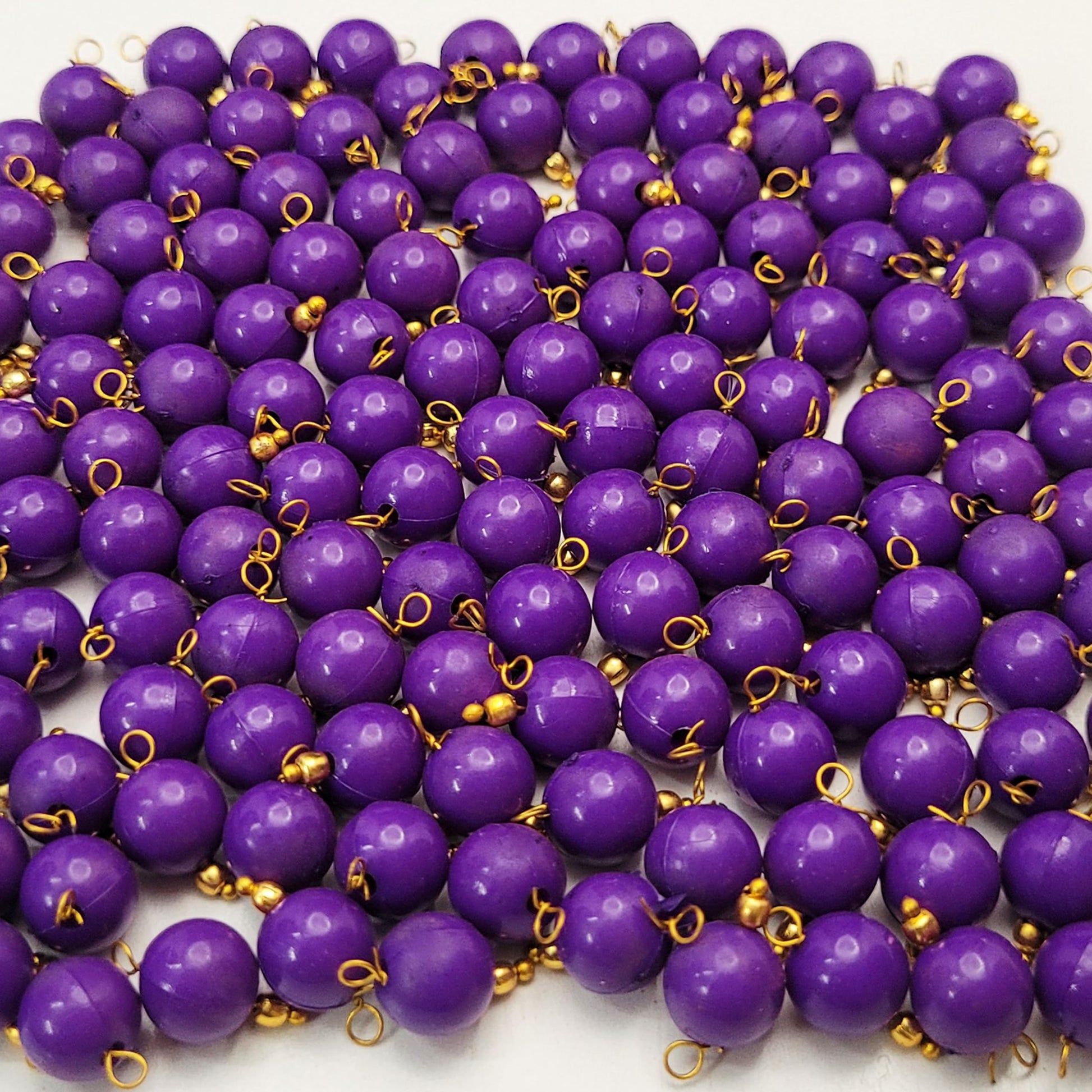 The look of dark purple and multicolour 8mm beads suits bracelet making, necklace making and DIY jewellery projects, especially for clean decorative look.