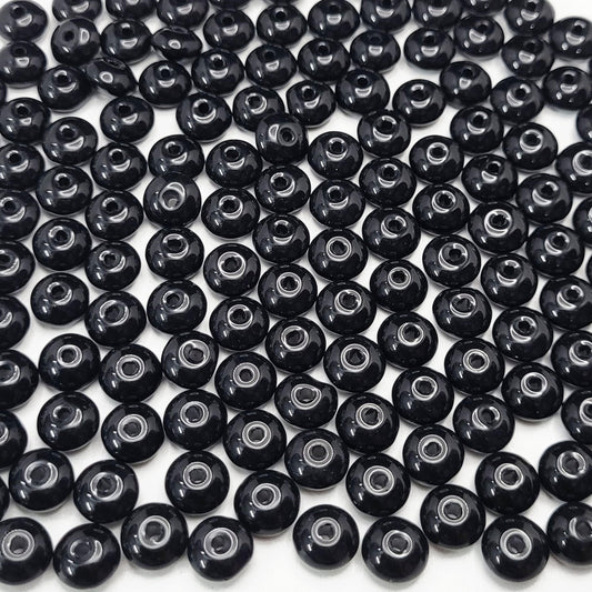 With black and white 3mm,4mm,6mm,8mm beads, necklace making gets a decorative beading finish.