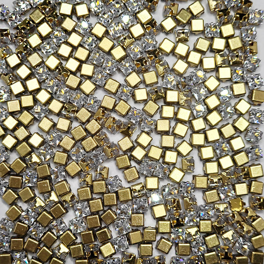 Square 4x4 and multicolour rhinestone and stone rhinestones and flatback stones make embellishment work, Lippan art and fabric decoration look more complete.