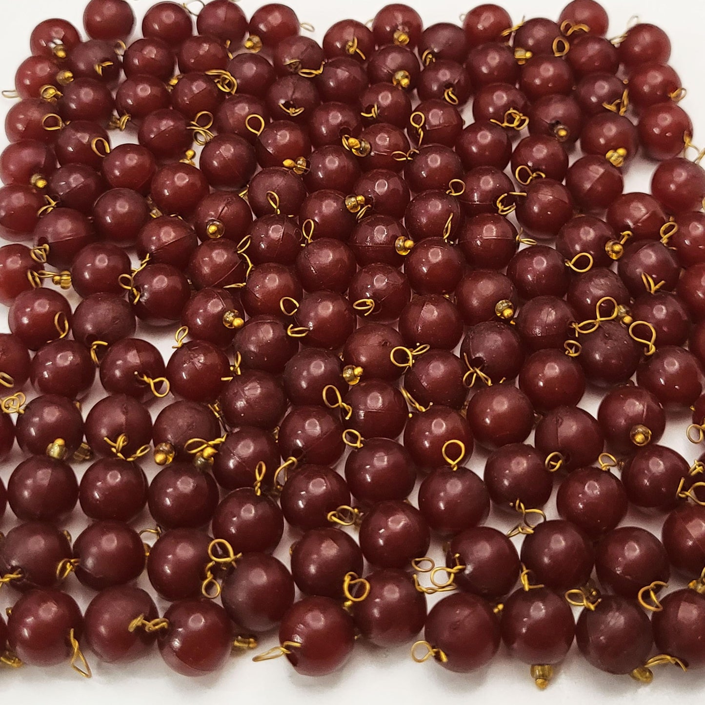 Use dark brown and multicolour 8mm beads for bracelet making, necklace making and DIY jewellery projects when the design needs a clean decorative look.