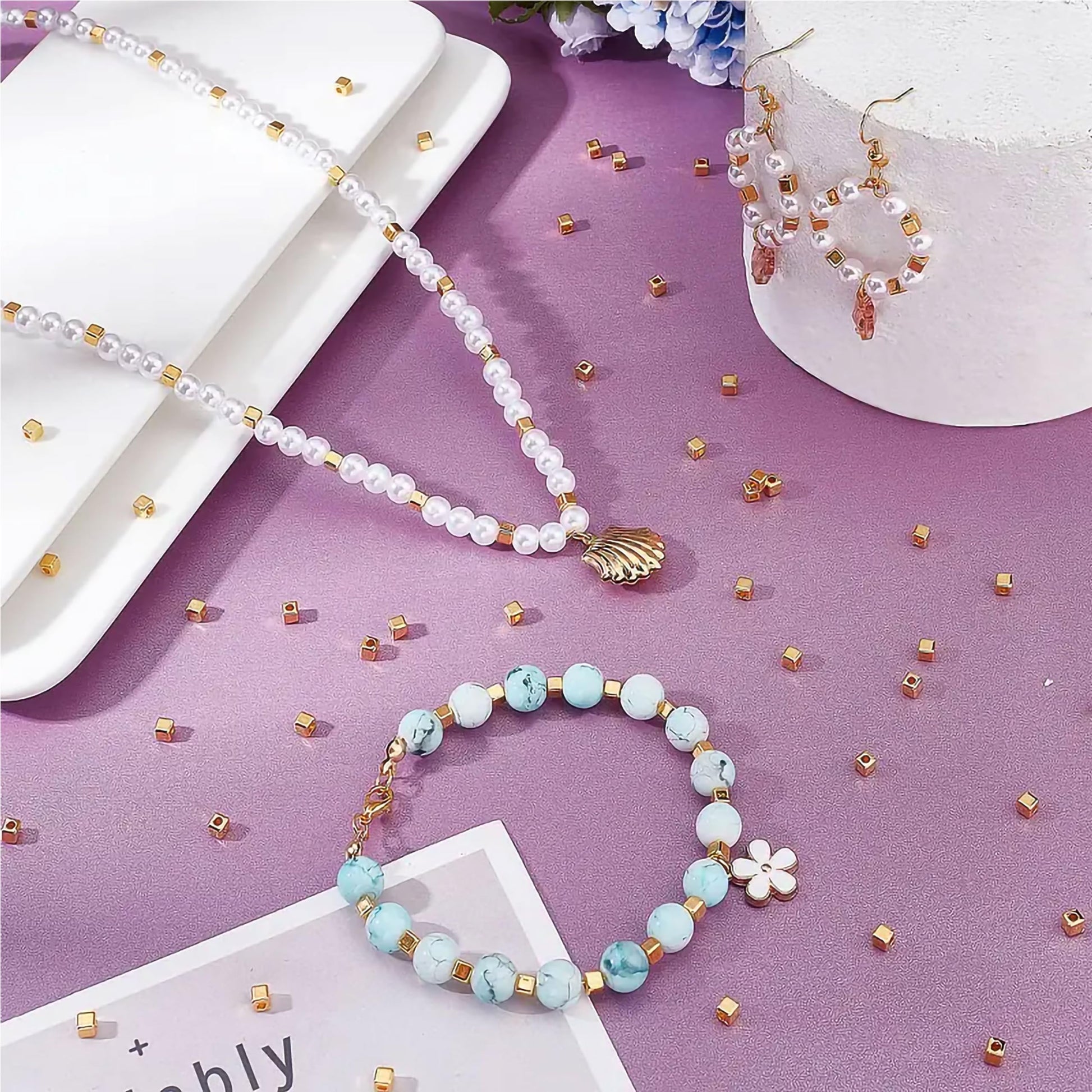 With cube gold and silver plastic and acrylic beads, beading craft gets a neat craft texture, useful in handmade accessories and bracelet making.