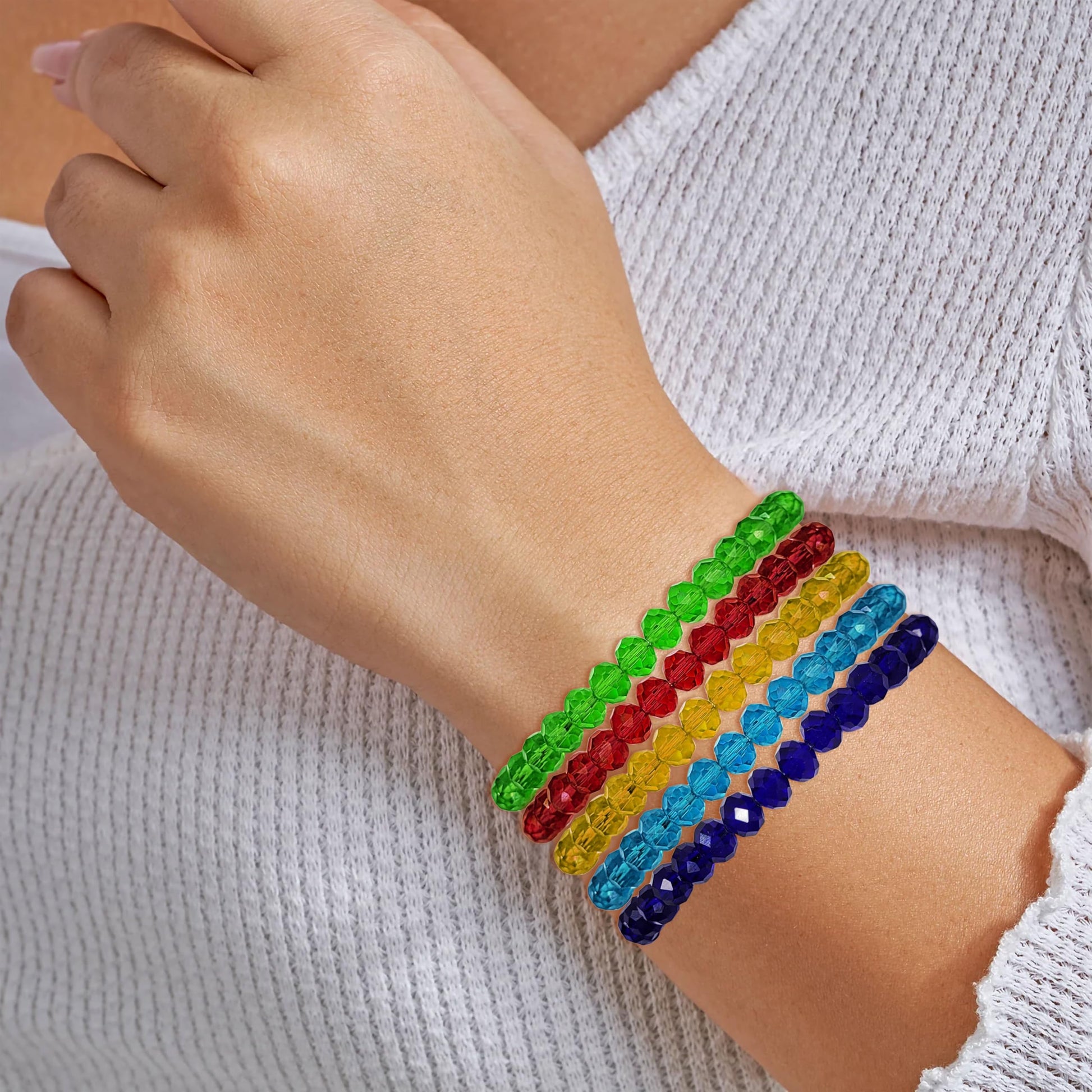 Multicolor Glass Tyre Beads Bracelets Set Acrylic. Detailed product image showing size, surface, and material quality.