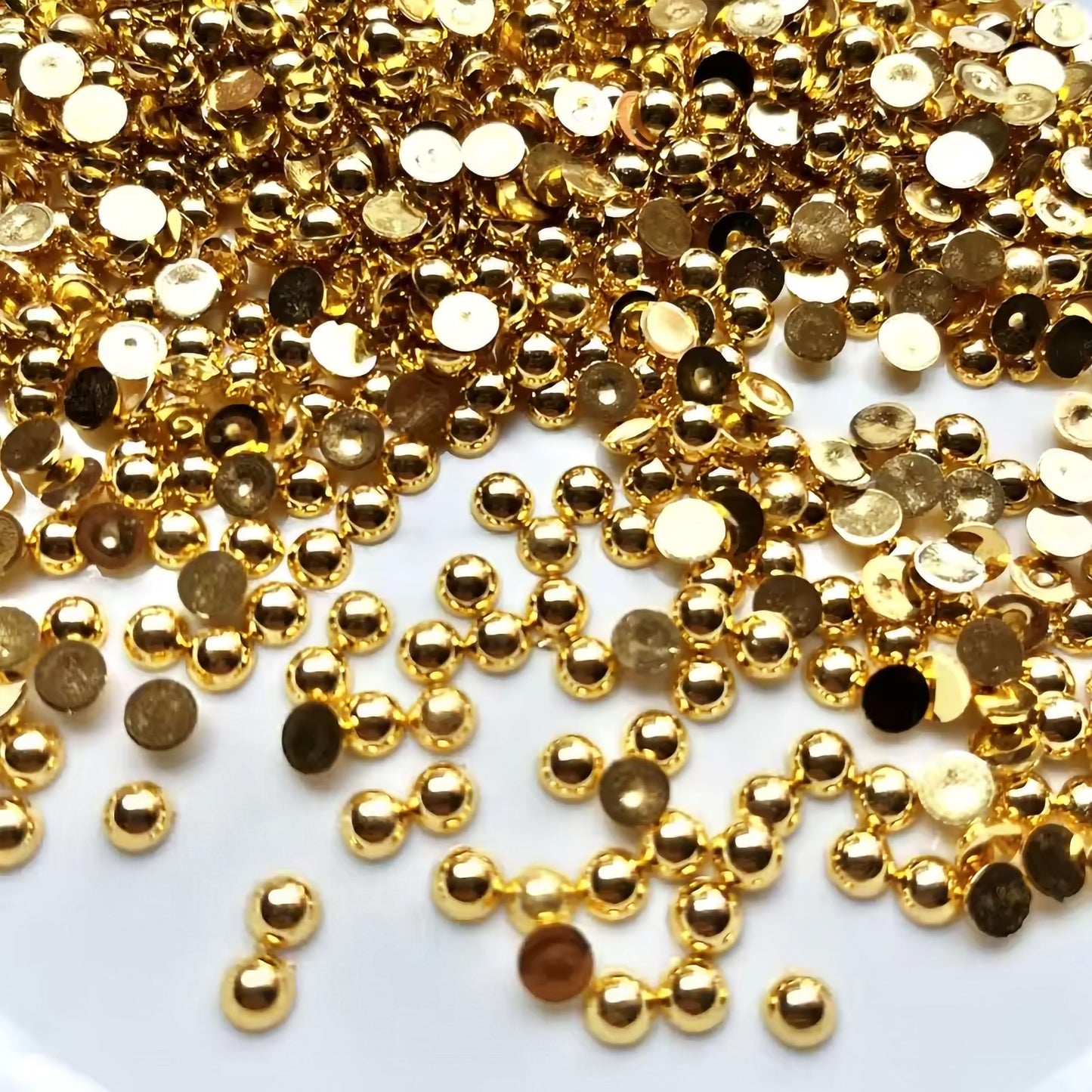 6mm and gold 6mm and 90g beads help create clean decorative look in bracelet making, necklace making and DIY jewellery projects.