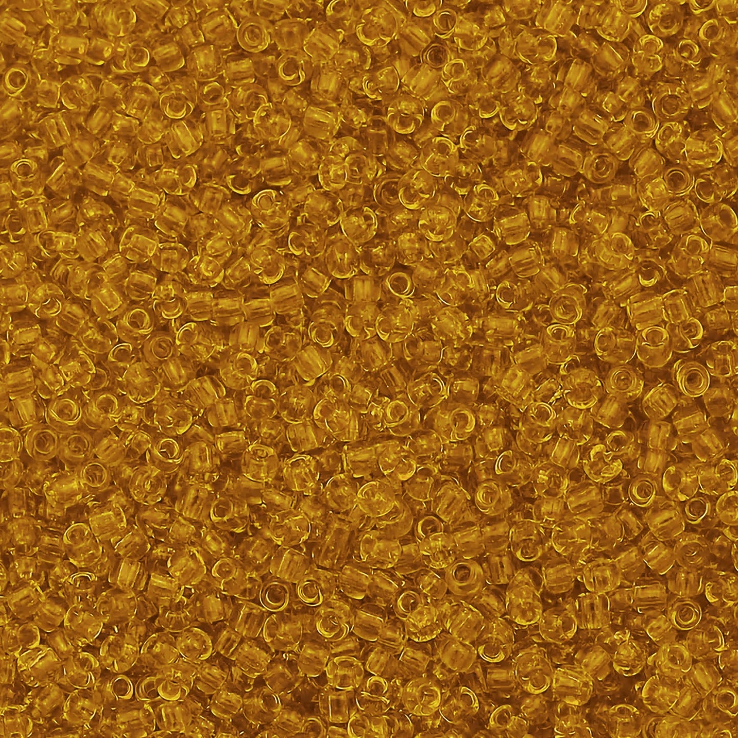 A clean option for bracelet making, necklace making and DIY jewellery projects, gold and transparent 4mm beads add a clean decorative look.