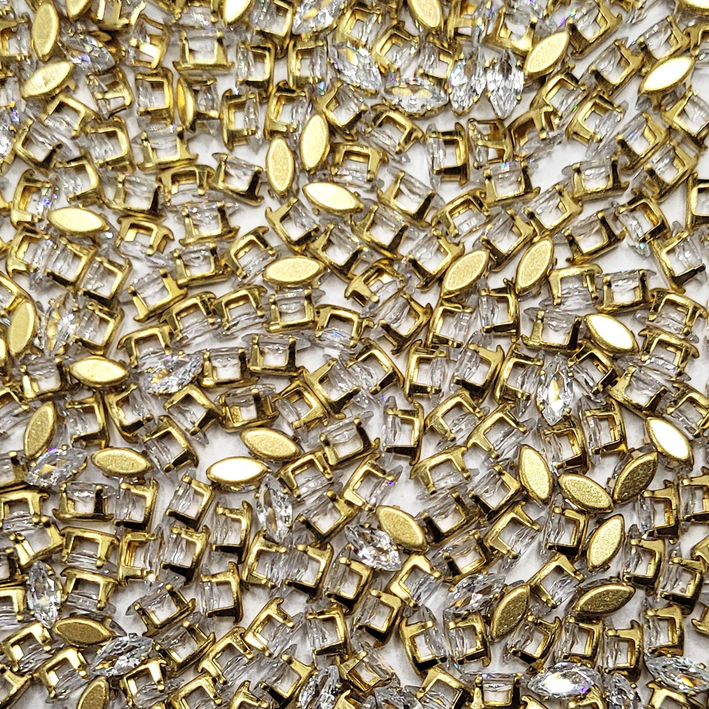 Embellishment work, Lippan art and fabric decoration can look sharper with markis 4x8 and multicolour rhinestone and stone rhinestones and flatback stones.