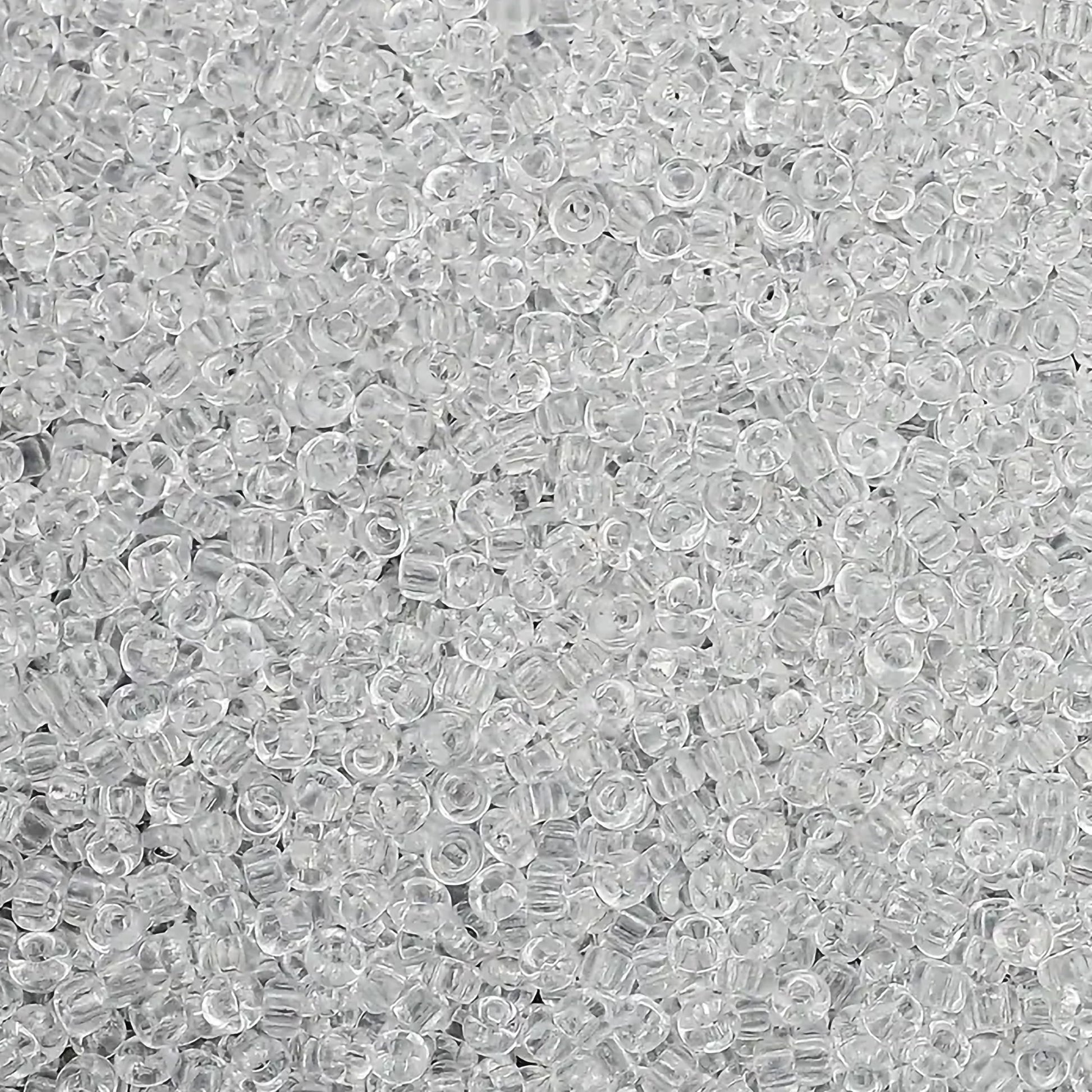 The clean decorative look finish of white and transparent 4mm beads works nicely in bracelet making, necklace making and DIY jewellery projects.