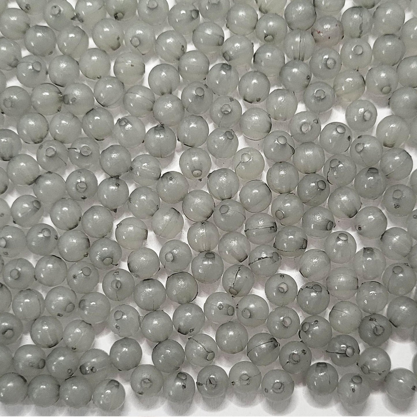The clean decorative look finish of grey and multicolour 8mm beads works nicely in bracelet making, necklace making and DIY jewellery projects.
