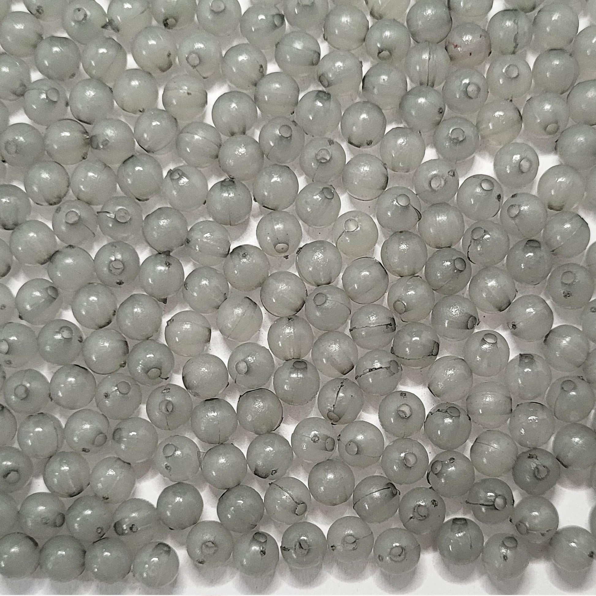 The clean decorative look finish of grey and multicolour 8mm beads works nicely in bracelet making, necklace making and DIY jewellery projects.