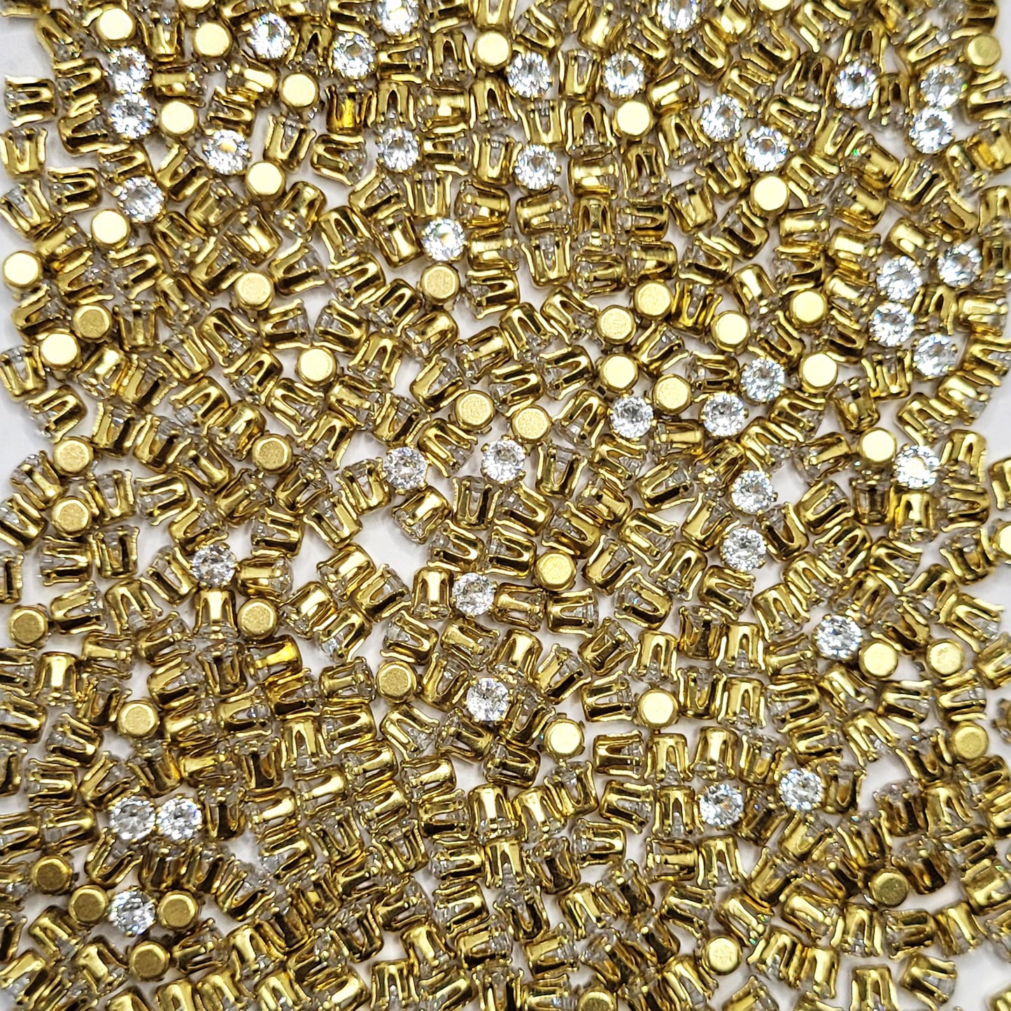 Embellishment work, Lippan art and fabric decoration benefits from round 3mm and gold 3mm rhinestones and flatback stones and sparkling look.