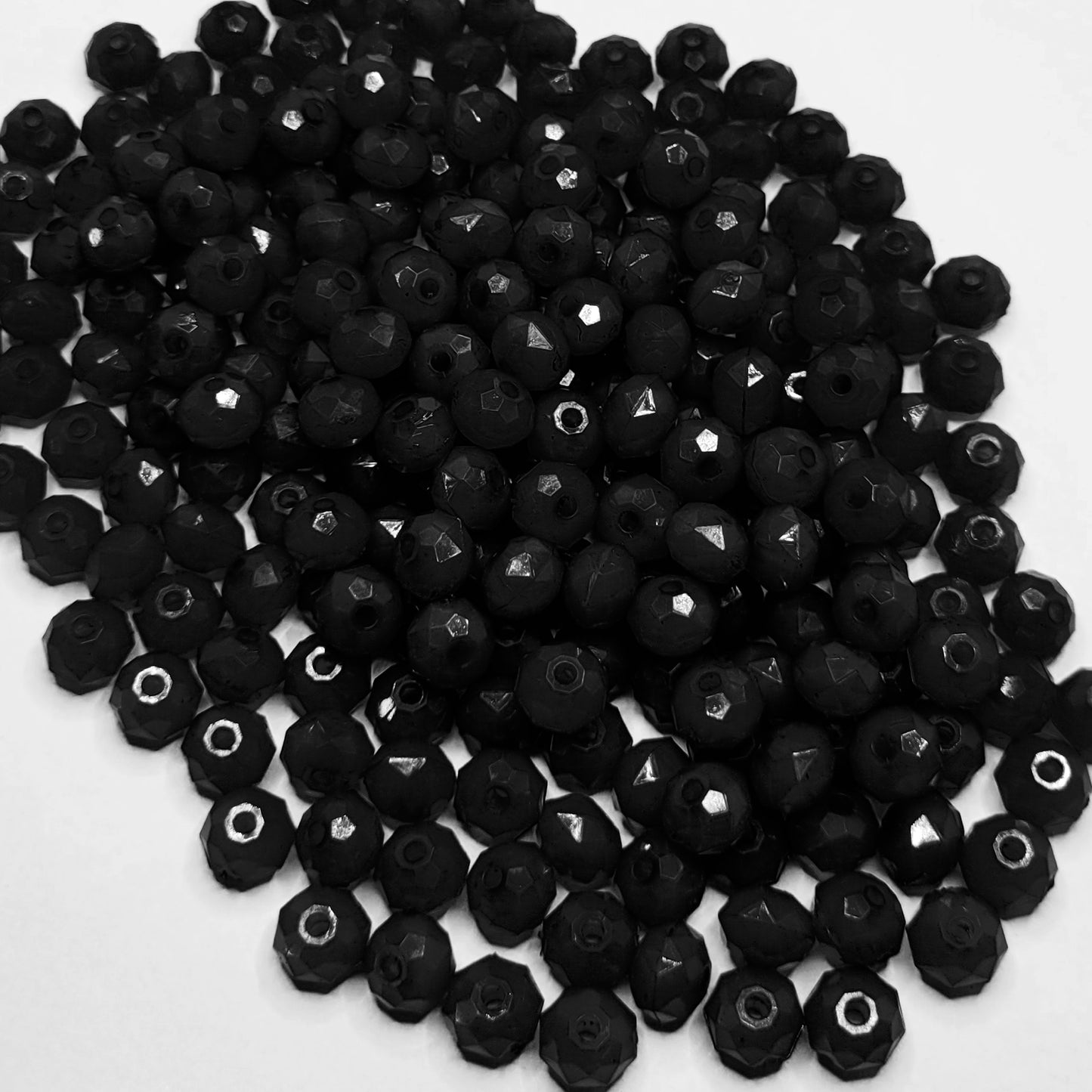 Tyre Opaque Acrylic Plastic Beads 8mm - 50 pcs