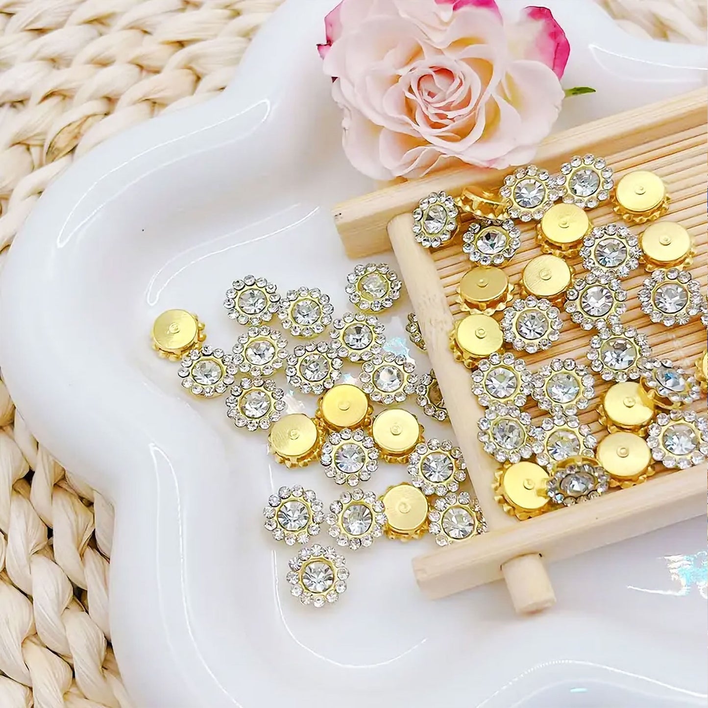 Zarkan Flower Buttons - AAA Quality - 10mm - 40 pcs