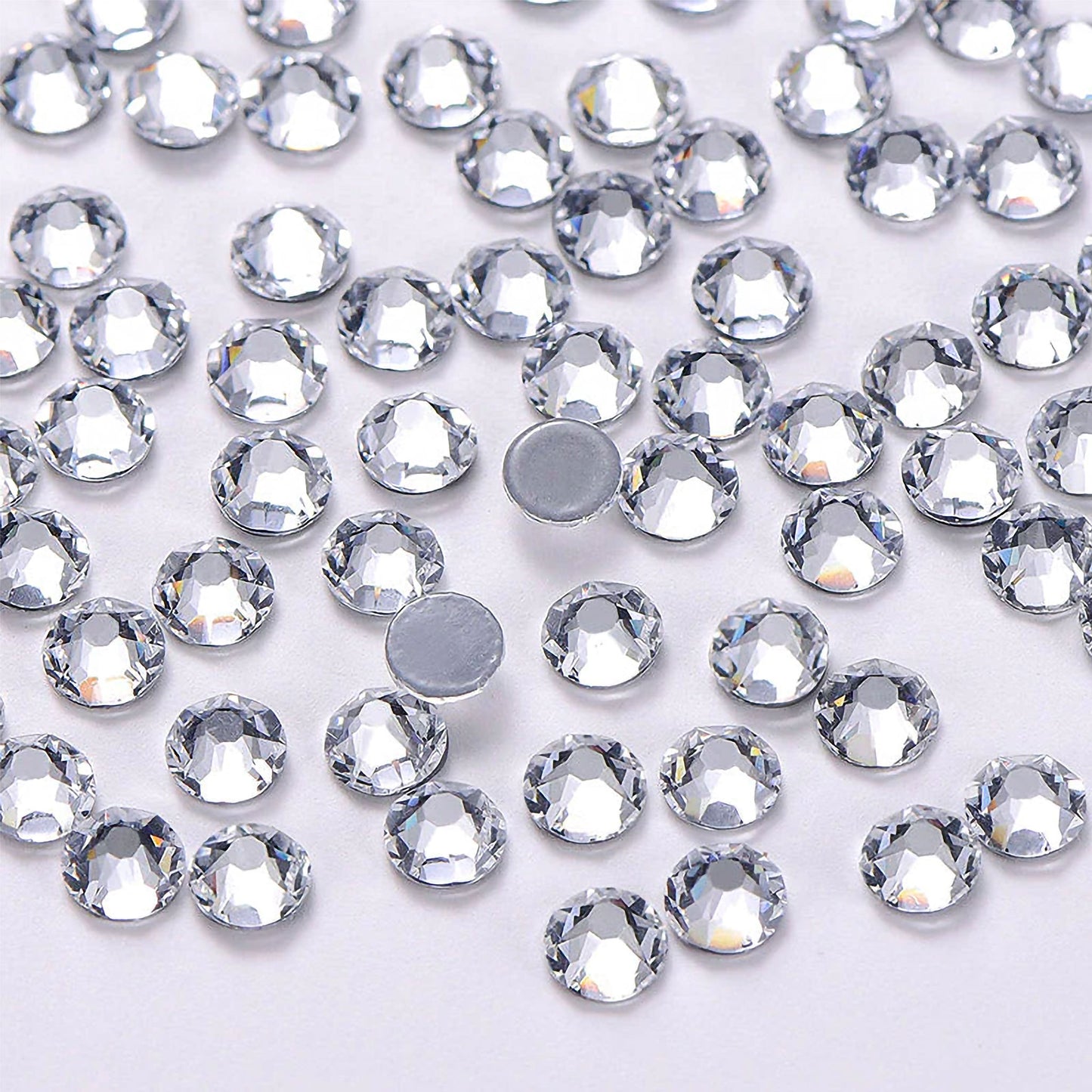 Flat Surface Rhinestone Beads (Size: 4mm)