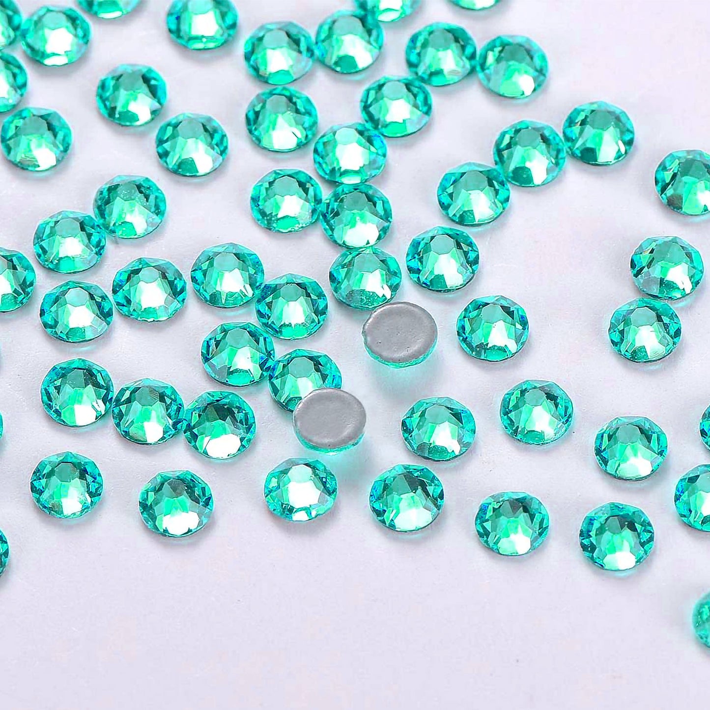 Flat Surface Rhinestone Beads (Size: 4mm)